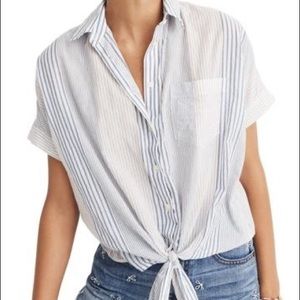 Madewell short sleeve tie front striped Medium EUC